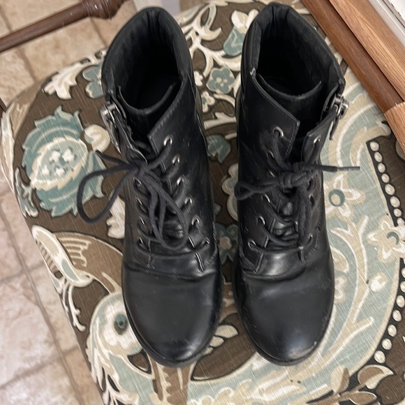 Steve Madden combat boots - Picture 1 of 14